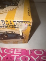 AMT 2632 1932 Ford Roadster Anniversary kit 1/25 McM KIT New Opened Box 🔥