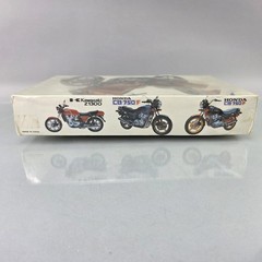 Kawasaki KZ1300-B Touring Motorcycle 1/8 Scale Model Kit Vintage RARE SEALED