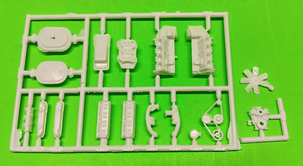 1970 Dodge Coronet Super Bee 1/25 MPC 440 Motor 6 Pack Free Fast Ship