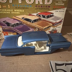 AMT ’57 1957 FORD 2 DOOR HARDTOP ORIGINAL 1/25 COMPLETE Open Box