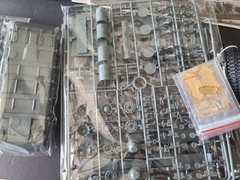 Xact Scale Models 35001 T-80U Russia’s Main Battle Tank Kit 1/35 Sealed Parts