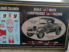 AMT 1929 Ford Woody/Pickup 4 in 1 1/25 Scale Sealed With Bicycle