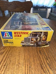 Italeri Western Star Vintage Truck model kit #790. 1/24 Scale. See Photos !