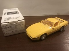 1992 Chevrolet Corvette ZR1 Dealer Promo Car YELLOW 1:25 AMT / ERTL