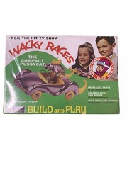 BRAND NEW SEALED Wacky Races: The Compact Pussycat Build & Play MPC934/12