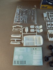 Revell Ford Shelby GT 350R Street Burner 85-2874 New Open Box Complete -(Read)