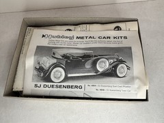 Vintage Hubley Metal Model Kit 1932 Chevrolet ROADSTER #682K-350 -Open Box