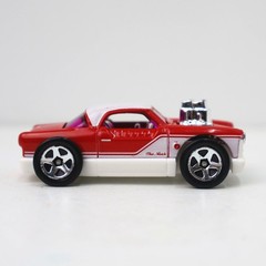 Hot Wheels The Nash Red and White Die-Cast Toy Car 2020
