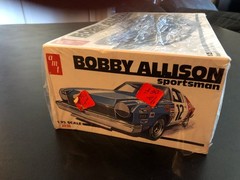 AMT BOBBY ALLISON’S 1975 AMC SPORTSMAN MATATOR STOCK CAR 1/25 NEW FACTORY SEALED