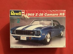 REVELL 1969 Z-28 CAMARO RS FACTORY SEALED MOLDED IN BLUE 1/25 SCALE