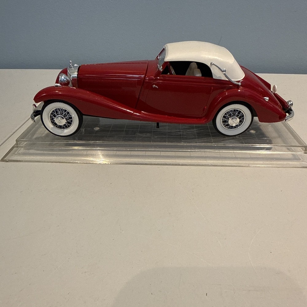 MONOGRAM MERCEDES 540 K 1/24 BUILT CC1 IN SHOW CASE