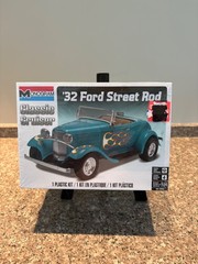Monogram ‘32 Ford Street Rod Cruiser 1:24 scale Kit # 85-0882 Sealed BUT….
