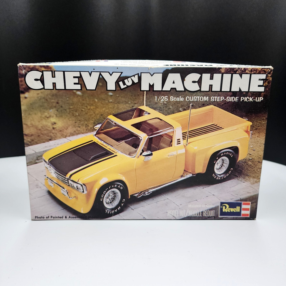 Vintage Chevy Luv Machine Custom Step Side Pick Up Model Revell Vintage 1977