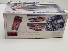 Revell 1970 Dodge Challenger T/A 1/25 Scale StreetBurner Model 85-2596 Box Wear