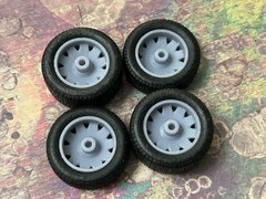 1/24 Scale: 17-inch “Mopar/Challenger Rally” wheels W/ Wide Rear Tires; Resin