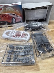 Vintage Revell 85-2840 1/25 Scale ’05 Corvette C-6 Plastic Model Kit