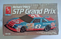 AMT. #6728 RICHARD PETTY STP GRAND PRIX. 1/25 SCALE. VJ, NASCAR 43