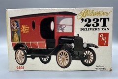 AMT ’23T BUDWEISER DELIVERY VAN MODEL KIT 1:25 Unbuilt