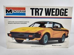 Triumph TR7 Wedge Monogram 1:24 Model Kit # 2105 Parts Lot