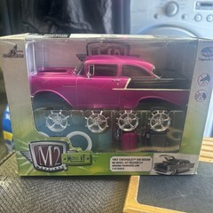 M2 Machines 1957 Premium Edition Chevrolet 150 Die-Cast Model 1:24 Scale