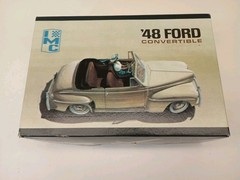 Vintage IMC 1948 Ford Convertible 105-200 Model Car Kit