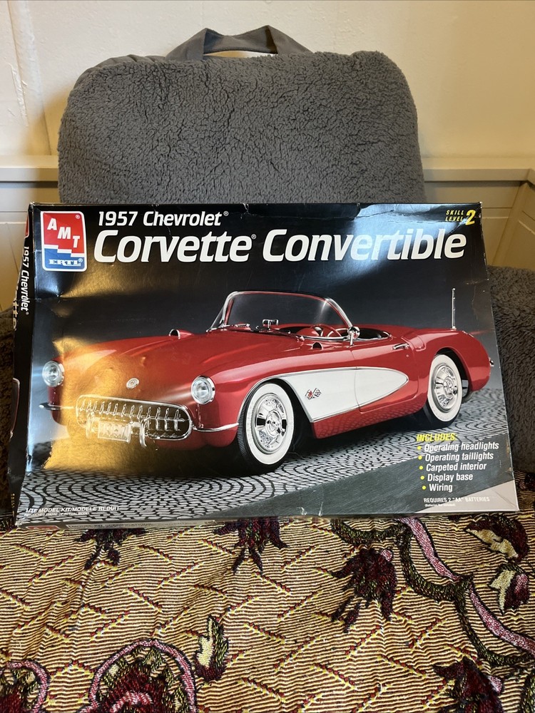 AMT 1957 Corvette Convertible LARGE 1/16 Scale #6464 VTG Unassembled Model Chevy