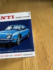 AVANTI SPORT COUPE AMT 1/32 SCALE MODEL KIT Box & Parts