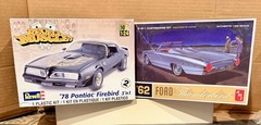 2 Classics Firebird And Thunderbird Cars Model Kits 1:25 Parts Sealed US Seller