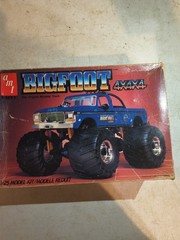 A10C Original Bigfoot Ford 4x4x4 AMT #6791 from 1984 Model Kit 1:25 1984 NIOB
