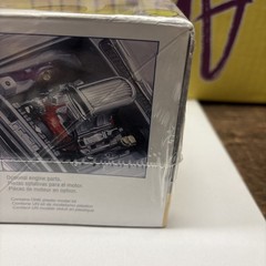 NIP VINTAGE REVELL 70 DODGE CHALLENGER MODEL KIT 1/24 SEALED