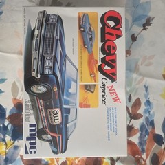 MPC Retro Deluxe 1976 Chevy Caprice&Trailer 1:25 Model Kit