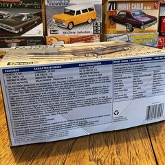 Revell 1/25 1966 Chevy Fleetside Pickup Plastic Model Kit