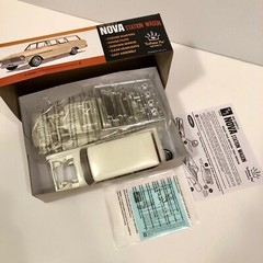AMT 1:25 1963 Chevy II Nova Station Wagon Model Car Kit #1202/12