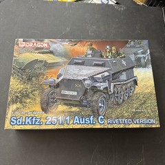 Dragon 1/35 Sd.Kfz. 251/1 Ausf. C Rivetted Version Kit# 6246