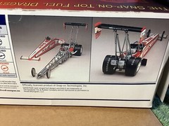 1/25 scale model car kits parts Snap-on Dragster Manifold Window No Box