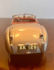 Danbury Mint 1949 Jaguar XK120 Diecast Model Car 1:24