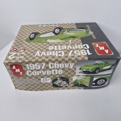 AMT 1957 ’57 Corvette Street Machine 1:25 Model Sealed 8213