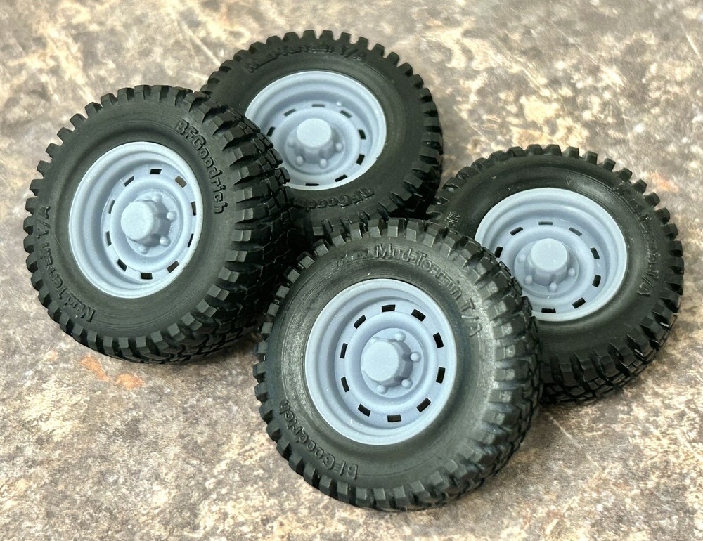 1/24 Scale: 18-Inch “Off-Road Chevy Truck Rally 2” Wheels W/ Mud Tires; Resin
