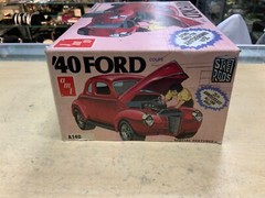 AMT 1940 Ford Coupe Street Rods 1/25 Scale Model Kit – Preowned see photos