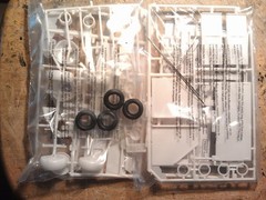 1/25 Scale AMT Four Wheel Tilt Bed Trailer Kit.