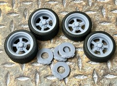 1/24 Scale: 21/20 Inch “Billet Dominator” Wheels With Wide Rear Street Tires