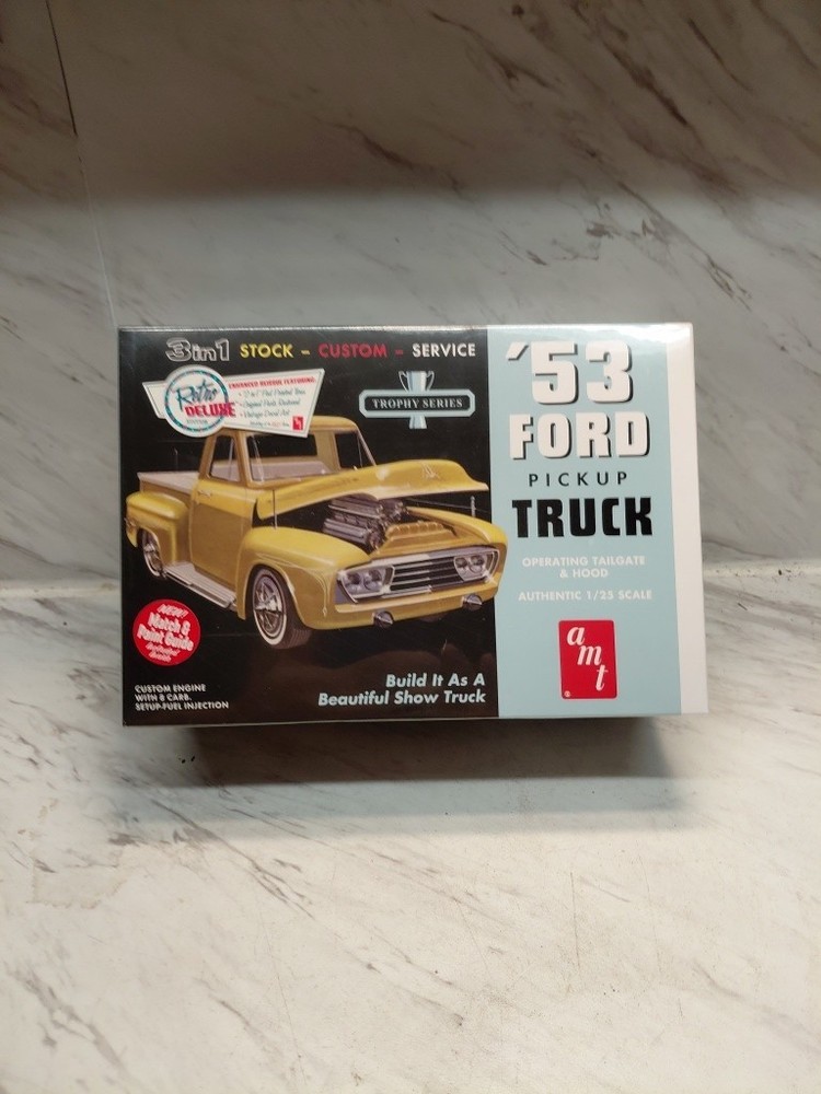 AMT 1/25 1953 Ford Pickup Truck 3-In-1 Model Car Kit 882 Trophy Series Sealed