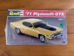Revell ‘71 Plymouth GTX Model Kit 1:24 Scale Skill 2 Factory Sealed (1995)