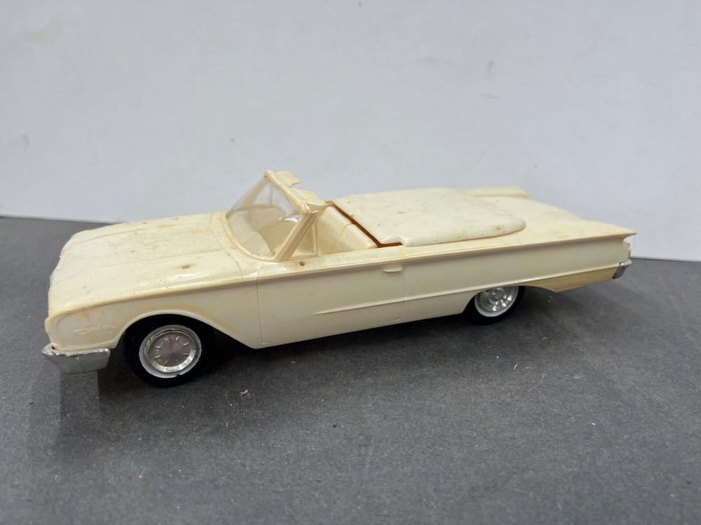 C3 amt 1960 Ford Sunliner Galaxie Convertible vintage built model 1/25 McM