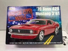 1/24 REVELL 3 IN 1 1970 FORD MUSTANG BOSS 429 MODEL CAR KIT