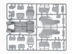 ICM 35539 1:35 Typ 320 (W142) Saloon with German Staff Personnel scale model