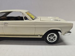 Vintage 1966 Ford Fairlane 1/24 or 1/25 Built Model READ DESCRIPTION