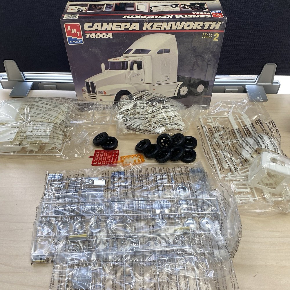 Canepa Kenworth T600A AMT 1:25 Model Kit 6020 Sealed Parts Bags 1990