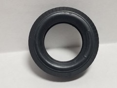 ONE UNIROYAL FLEETMASTER TIRE from Diamond REO Truck Tractor 1:25 AMT Model Kit