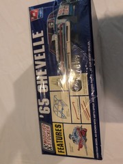 AMT ERTL ’65 Chevelle Modified Stocker Race Car Plastic Model Kit 21651P, New